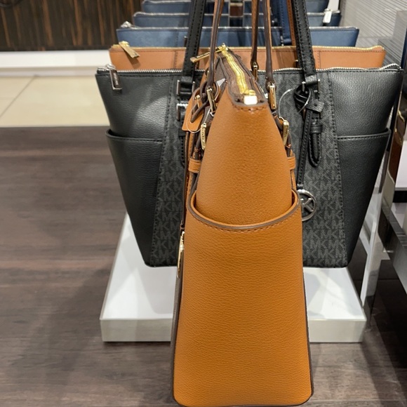 MICHAEL KORS CHARLOTTE LARGE TOP ZIP  Tote - Picture 5 of 12